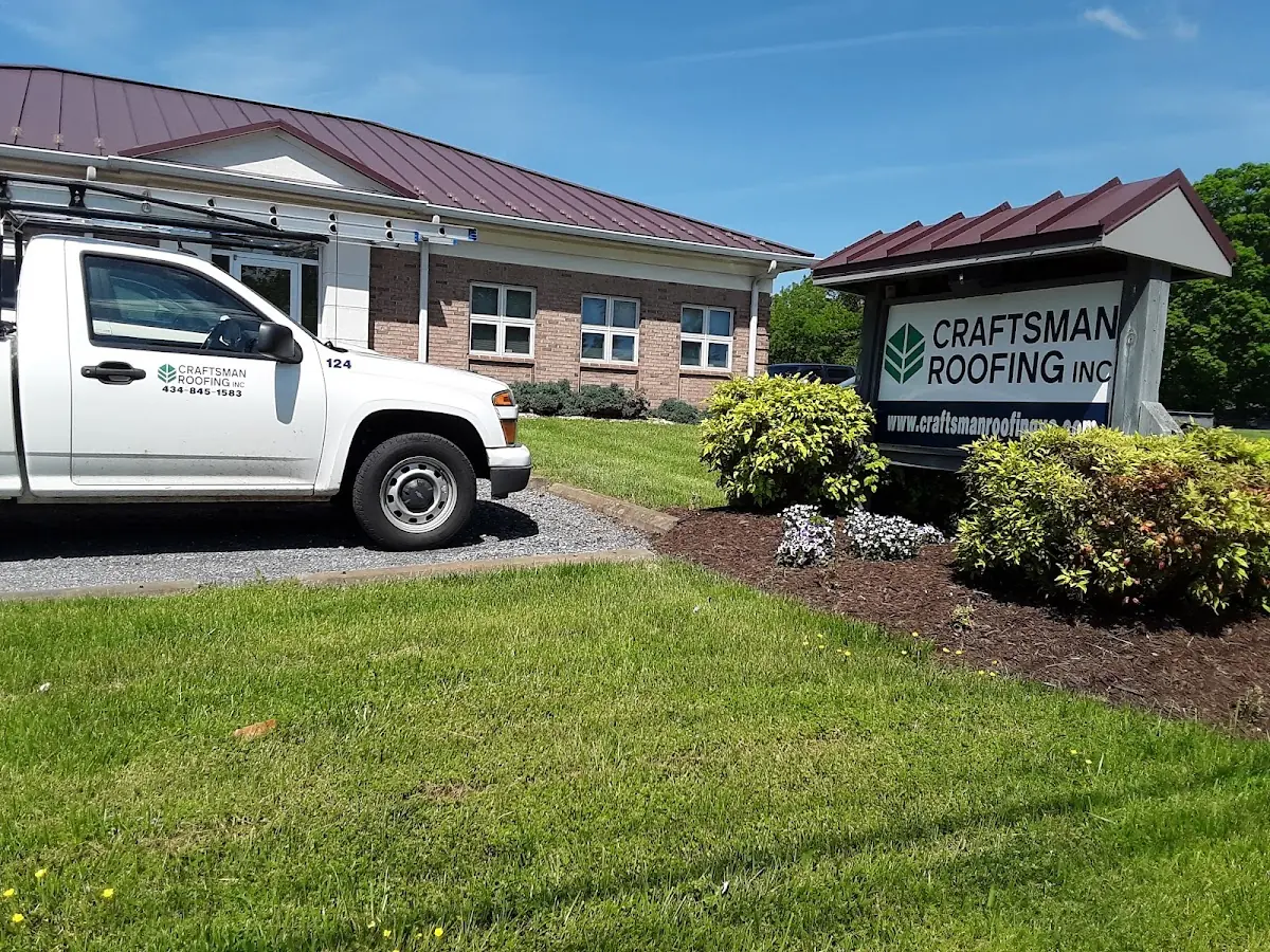 Quality Chimney Repair by experienced craftsmen in Oakmont Manor